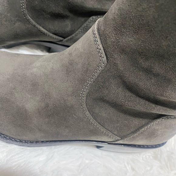 Via Spiga Fora Graphite Grey Slouch Booties Suede Size 5.5 M NIB - Picture 3 of 12